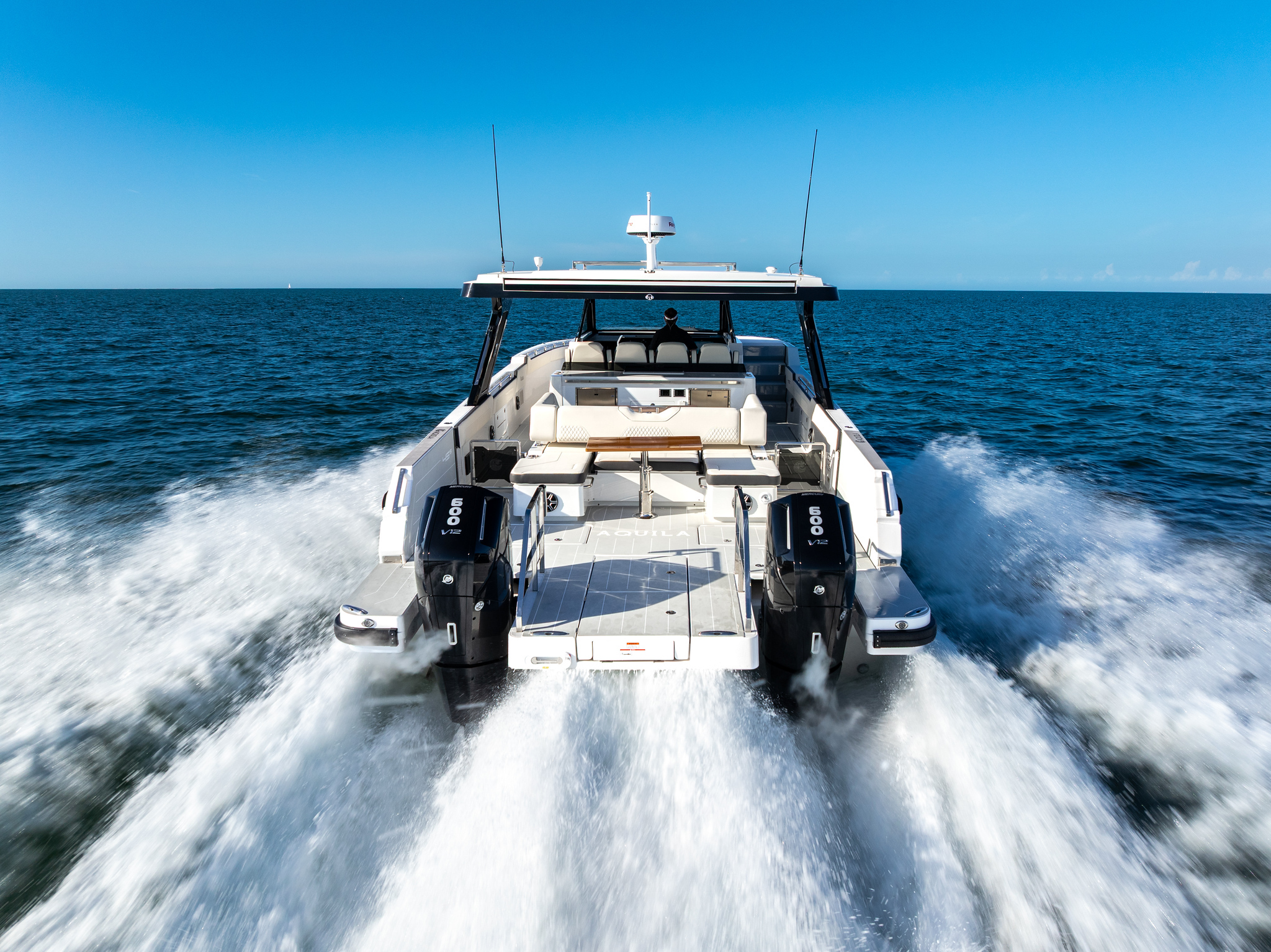 Aquila 45 Sport
