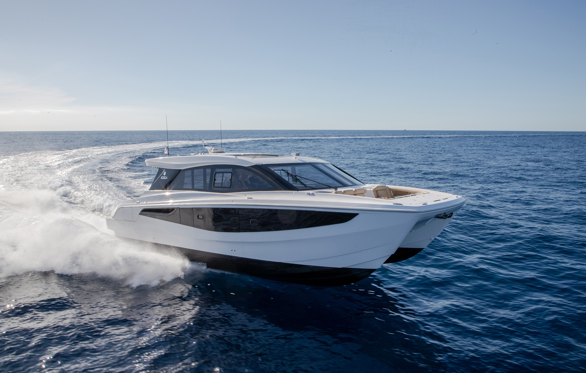 Aquila 46 Coupe