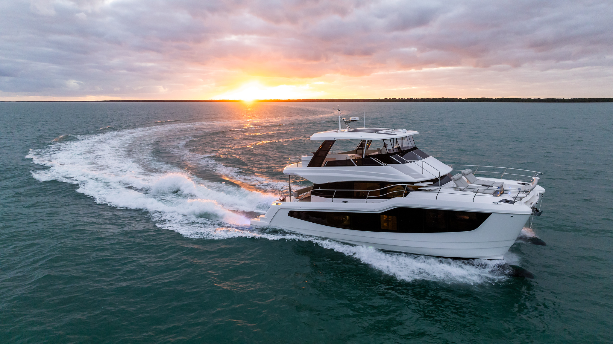 Aquila 50 Yacht