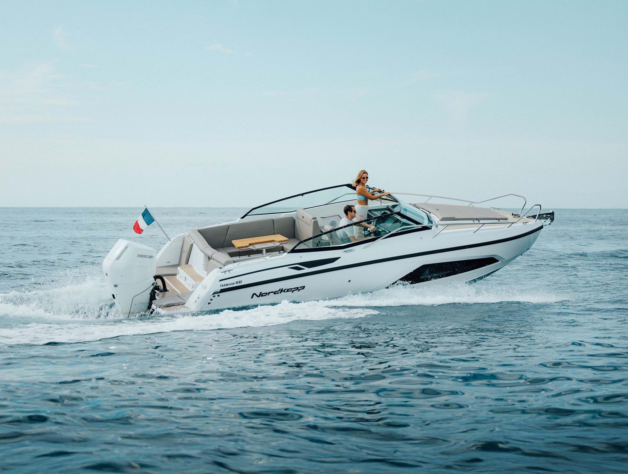 Nordkapp Noblesse 830