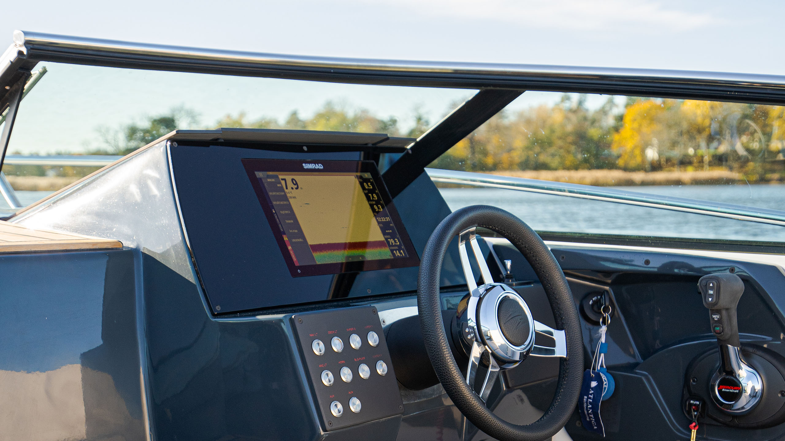 Flipper 700 DC - Helm